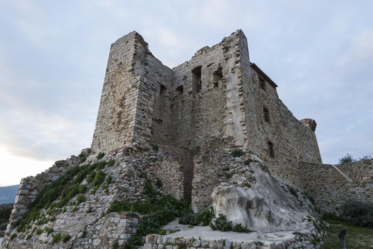 Il Chiostro Appartamenti & Suites Суверето Экстерьер фото