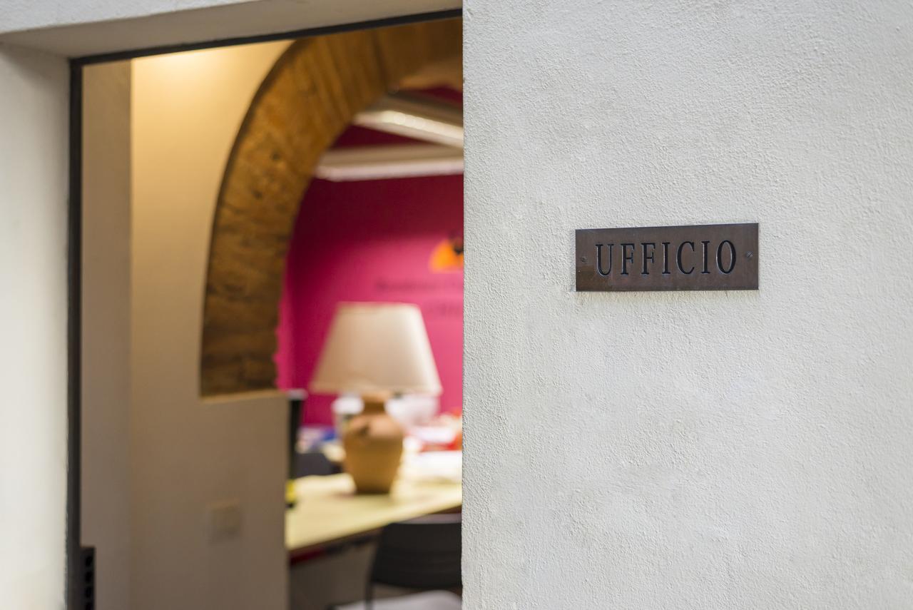 Il Chiostro Appartamenti & Suites Суверето Экстерьер фото